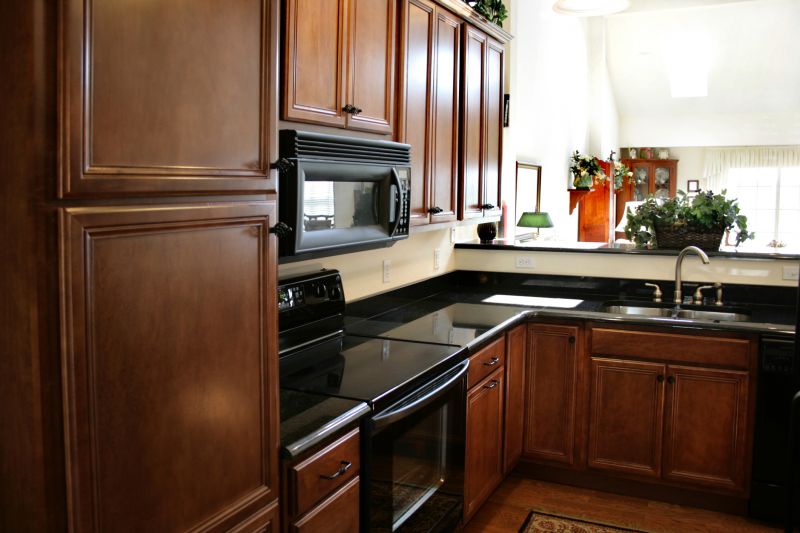 Kitchen Cabinet Staining in Cincinnati, OH